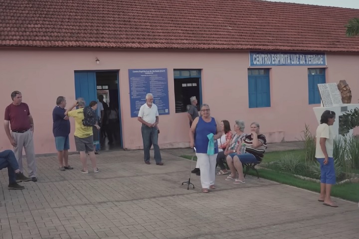 Ao contrário de muitas cidades que se formaram a partir de igrejas católigas, Palmelo é a única cidade do Brasil originada a partir de um centro espírita.