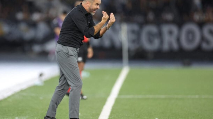 Campeão da Libertadores e do Brasileirão com o Glorioso, o técnico português preferiu fechar com o Al-Rayyan Sports Club, do Catar