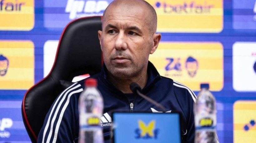 Técnico da Raposa comenta sobre o lance que culminou no cartão vermelho ao meia celeste e a fratura de tornozelo de Jamerson, do Vitória