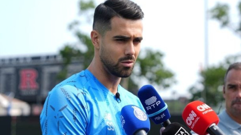 Diogo Costa sente desconforto muscular e pode ficar de fora do duelo de domingo, às 19h, no Met Life Stadium, em Nova Jersey