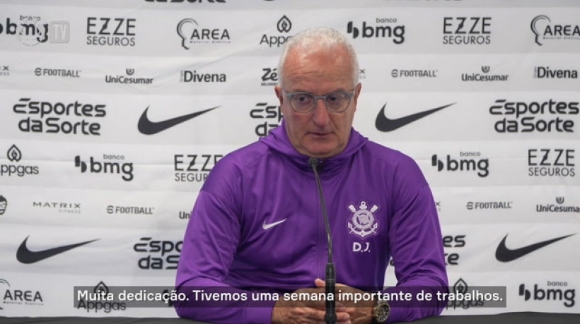 Satisfeito com time, Dorival espera grupo completo para trabalhar após pausa