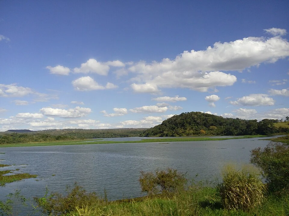 Santo Antônio do Descoberto (GO) - Fica no entorno do Distrito Federal e tem cerca de 73 mil habitantes. A cidade combina urbanização com forte tradição católica, sendo destino de romarias no dia do santo.