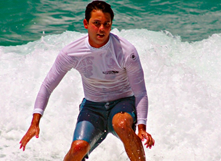 Servo de Deus Guido Schäffer:  Conhecido popularmente como o Surfista Santo, Guido foi um médico, surfista e seminarista brasileiro, nascido em Volta Redonda, no Rio de Janeiro, em 22 de maio de 1974. 