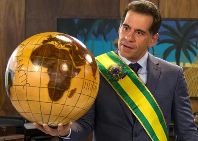 Hassum ficou conhecido por seu talento na comédia, mas também por suas incursões no drama e no cinema.