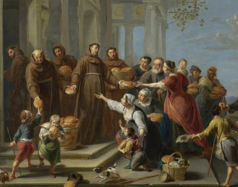 Os pães de Santo Antônio são abençoados nas missas do dia 13 de junho e guardados em casa para nunca faltar alimento. Também são distribuídos como símbolo de fé, partilha e proteção financeira.