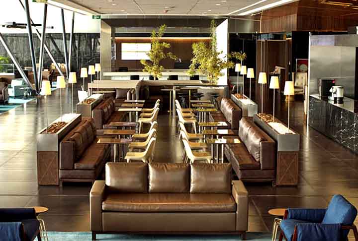 Em alguns aeroportos do Brasil há salas VIP que vendem ingresso avulso, com o preço variando entre R$ 50 e R$ 200 por pessoa.