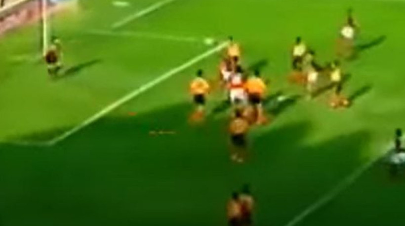 Relembre o duelo que ocorreu na Tunísia. Veja como foi o confronto que contou com o veterano Júnior e várias promessas do Flamengo