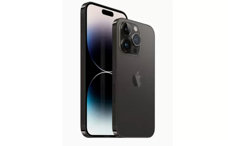 O jovem precisou abandonar sua profissão e passou a depender de benefícios sociais. Na época em que removeu o órgão, Wang conseguiu o equivalente a R$ 11,8 mil. Além do iPhone, ele ainda adquiriu um iPad, como é chamado o tablet da Apple. 