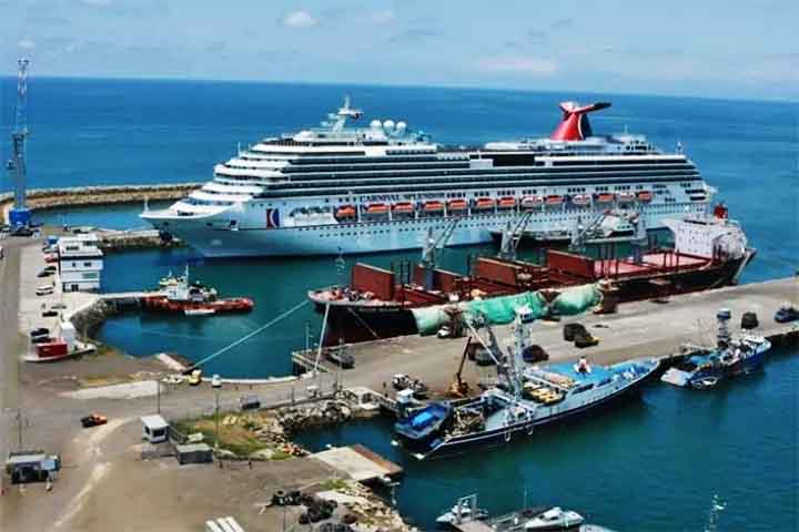 Ilo, Peru: Situado no sul do Peru, o Porto de Ilo é uma alternativa crescente para cruzeiros, conectando os viajantes a atrações turísticas da região de Arequipa. 
