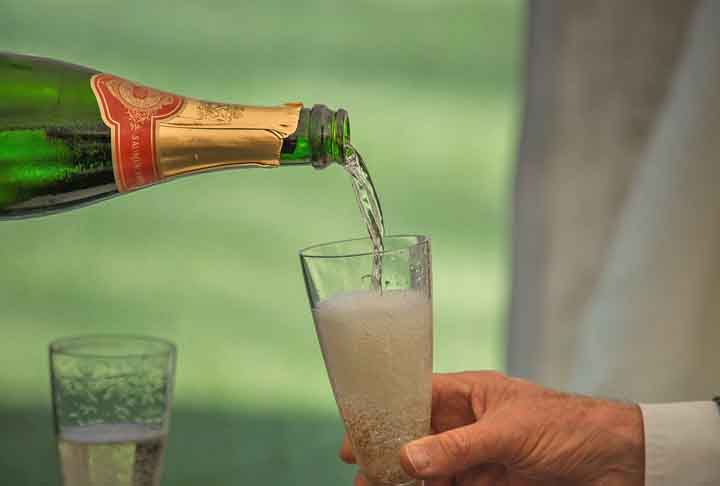 Contudo, ao entrar em contato com o oxigênio, o vinho liberou outros aromas, como ‘picante’, ‘defumado’ e ‘couro’, segundo os especialistas.