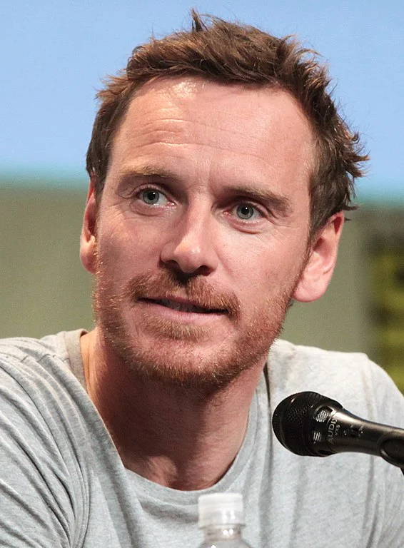 Michael Fassbender - O Magneto de “X-Men: Primeira Classe” nasceu em Heidelberg, na Alemanha, e foi criado na Irlanda – a família dele montou até um restaurante por lá!