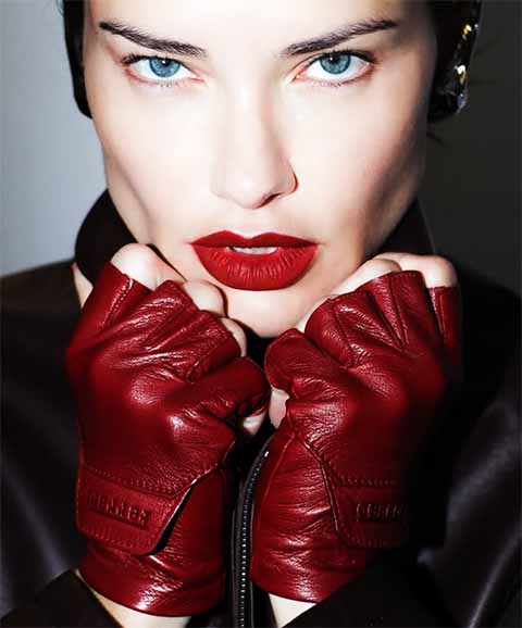 Desde 2014, Adriana Lima aparece na lista da Forbes entre as cinco modelos mais bem pagas do mundo - relação que foi liderada pela também brasileira Gisele Bündchen por 14 anos. 
