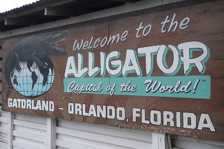 O Gatorland é um parque temático e reserva de vida selvagem localizado em Orlando, na Flórida, fundado em 1949 por Owen Godwin. 