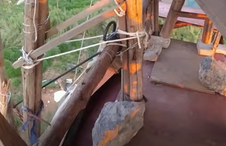 Em agosto de 2024, a torre de Chen foi declarada ilegal, e ele recebeu um prazo de cinco dias para demolir tudo, com exceção da estrutura original. Ele recorreu à Justiça e aguarda o desfecho.