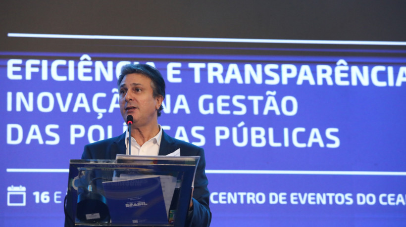 FORTALEZA-CE, BRASIL, 16.06.2025:Palestra do ministro da educação, Camilo Santana. Centro de Eventos.  (Foto: Fabio Lima/ OPOVO)