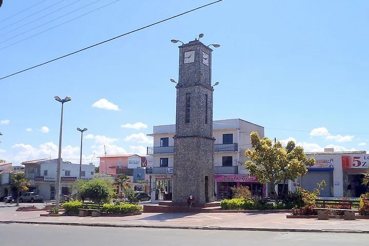 Com uma população de 81 mil habitantes, o município de Tianguá, onde está localizado o sítio, fica situado na Serra da Ibiapaba e faz divisa com o estado do Piauí.