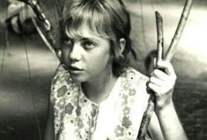 Juliane Koepcke – Queda de avião na selva amazônica (1971): A jovem de 17 anos foi a única sobrevivente do voo LANSA 508, que caiu na floresta amazônica peruana após ser atingido por um raio.