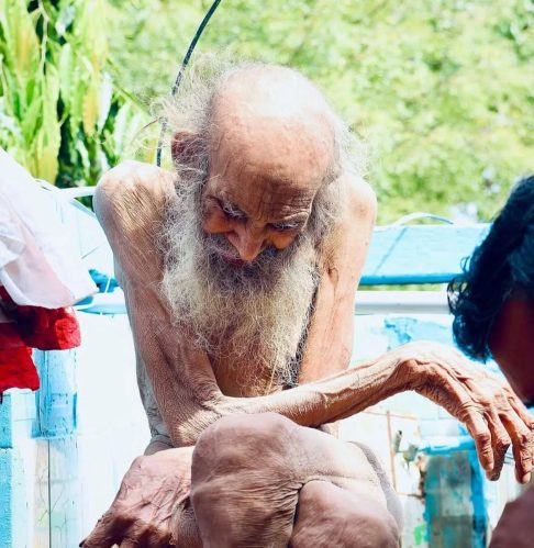 Além disso, os relatos de que Siyaram Baba teria 188 anos foram desmentidos pela imprensa indiana.
