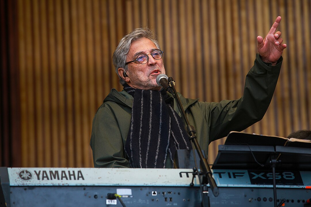 Ivan tem reconhecimento sólido também fora do Brasil. Suas músicas são frequentemente gravadas por artistas de jazz e outros gêneros internacionais. Uma de suas vertentes é a música romântica. 

