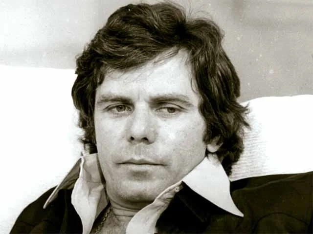 Reginaldo Figueira de Faria nasceu no dia 11 de junho de 1937 em Nova Friburgo, município localizado no Rio de Janeiro. 

