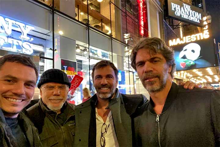 Reginaldo Faria tem três filhos, todos também ligados ao universo artístico: os atores Marcelo e Candê Faria, e o diretor e produtor Régis Faria. 
