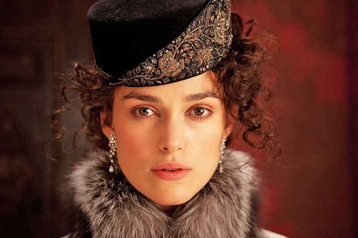 No mesmo ano, interpretou a icônica personagem-título em Anna Karenina, adaptação do romance de Liev Tolstói. O filme, visualmente deslumbrante, trouxe uma abordagem teatral e inovadora para a história.