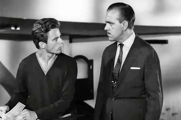 Reginaldo, aliás, atuou em vários dos filmes que tiveram direção de seu irmão, como o mencionado “Assalto ao Trem Pagador” (1982) e “Pra Frente, Brasil” (1982). 
