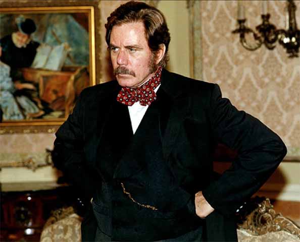 Neste século, Reginaldo Faria seguiu com trabalhos em novelas relevantes, como “O Clone” (2001), de Gloria Perez, “Paraíso” (2009), de Benedito Ruy Barbosa, e “Cordel Encantado” (2011). Em 1999, ele havia participado de Força de um Desejo. 

