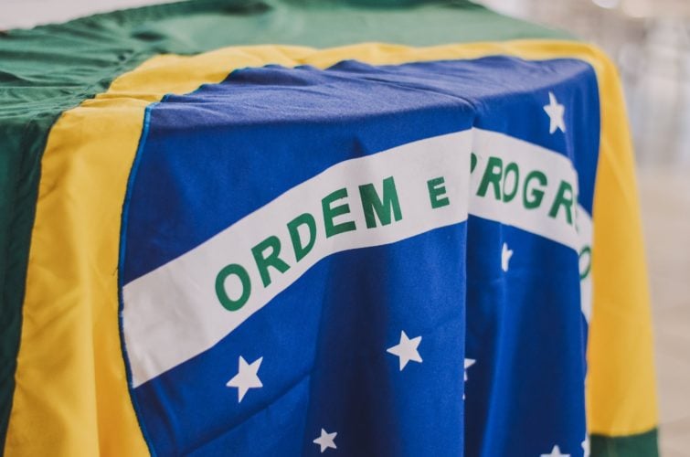 O levantamento do ministério também revela que, no total, existem 4,5 milhões de brasileiros vivendo fora do Brasil – o número é o maior desde 2009, quando eram 3,18 milhões brasileiros morando fora.