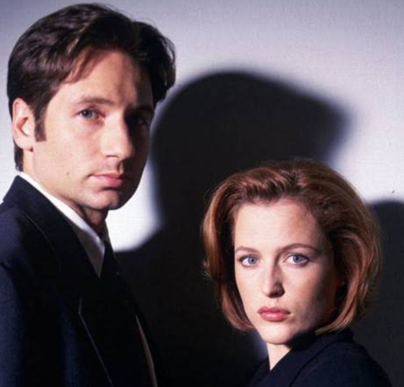 Em X-Cops, 12ª episódio da sétima temporada, as cenas foram filmadas como se fosse um episódio regular de Cops, com créditos de abertura do reality show, e foi contada em tempo real. 