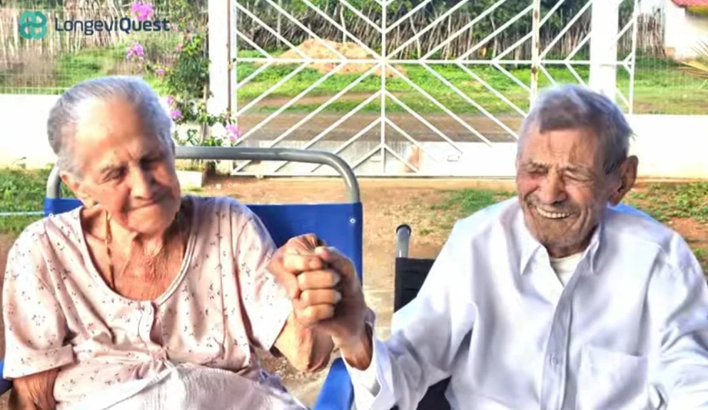 Eles vivem em Boa Viagem, tambem estao no Livro Guinness dos Recordes, e dizem que o segredo é cultivar o amor e evitar vícios. No dia 20 de novembro de 2025 eles vão completar Bodas de Carvalho - uma referência à árvore que simboliza solidez e resistência. 