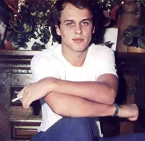 Antes da estreia na TV, Guilherme estudou teatro no Tablado. Foi aluno de grandes nomes como Louise Cardoso, Milton Dobbin, Toninho Lopes e Carlos Wilson (o “Damião”).