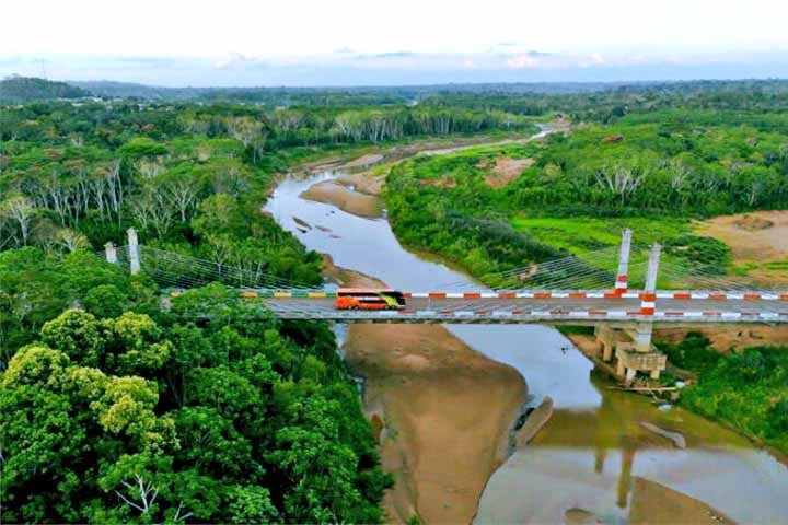 Além disso, alguns trechos podem ter neblina intensa, além de estradas que cortam rios, florestas e montanhas.