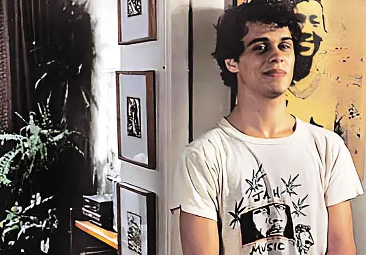 Em novelas da TV Globo, Fontes participou também de Bang Bang, Malhação (duas temporadas), Beleza Pura, Cordel encantado, Boogie Oogie, Órfãos da terra, Renascer, entre outras.