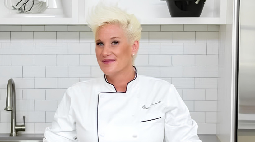 Famosa chef de cozinha Anne Burrell foi encontrada inconsciente em sua casa na terça-feira, 17 de junho