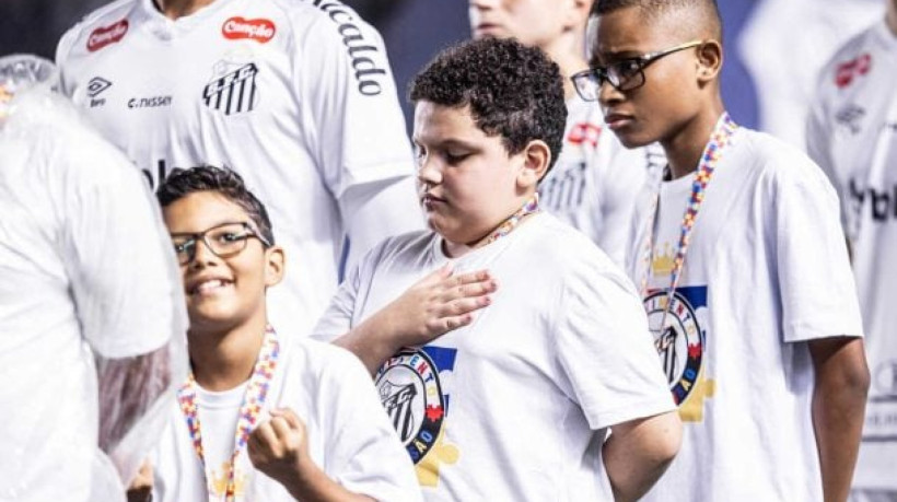 Estádios oferecem espaços adequados, protetores auriculares e profissionais para auxiliar portadores do TEA
