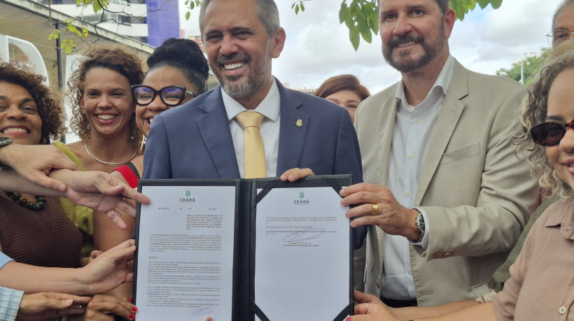 Elmano inaugura da Galeria da Liberdade