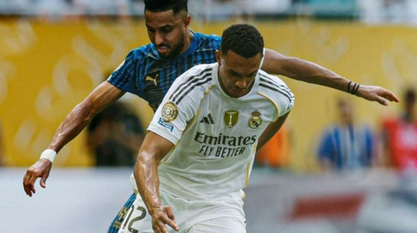 Xabi Alonso, pelos Merengues, e Inzaghi, pelos sauditas, ficam no banco pela primeira vez por seus novos clubes; Mbappé foi desfalque