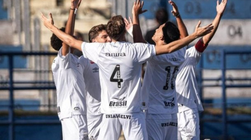 Com o 4 a 0 em Santo André, Peixe chega a 18 pontos, agora na 11ª posição, e encerra sequência de quatro jogos sem triunfar