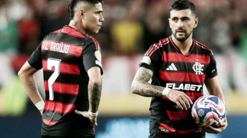 Arrascaeta e Luiz Araújo têm participação direta em 30 dos 70 gols; número é ainda mais elevado nos últimos 10 jogos em que atuaram juntos