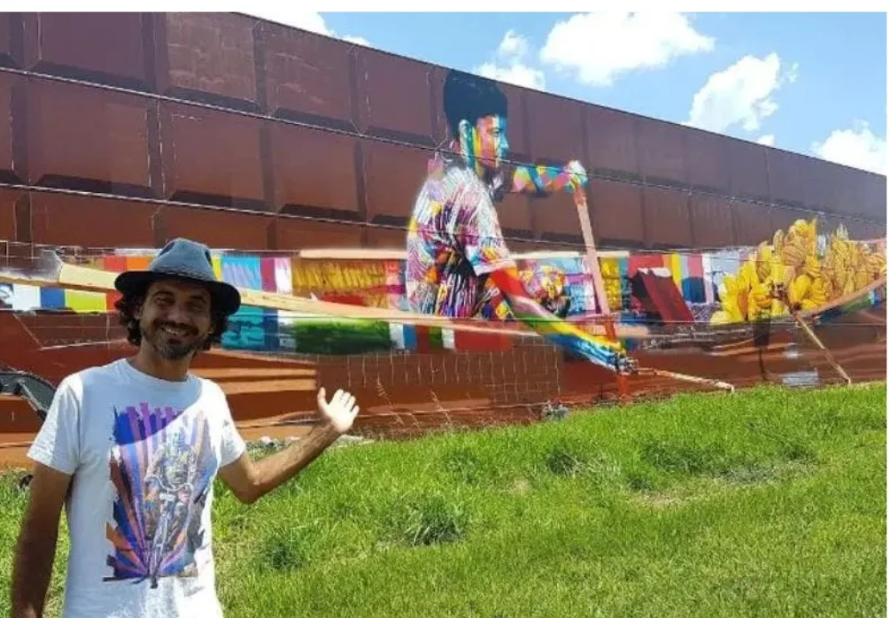 O maior mural em grafite do mundo fica em Itapevi, na região metropolitana de São Paulo.  E foi finalizado em 2017 pelo muralista Eduardo Kobra.