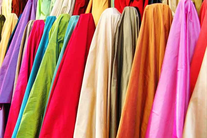 Existem diversos tipos de tecidos no mundo, cada um com suas particularidades em termos de origem, qualidade, características e utilizações.