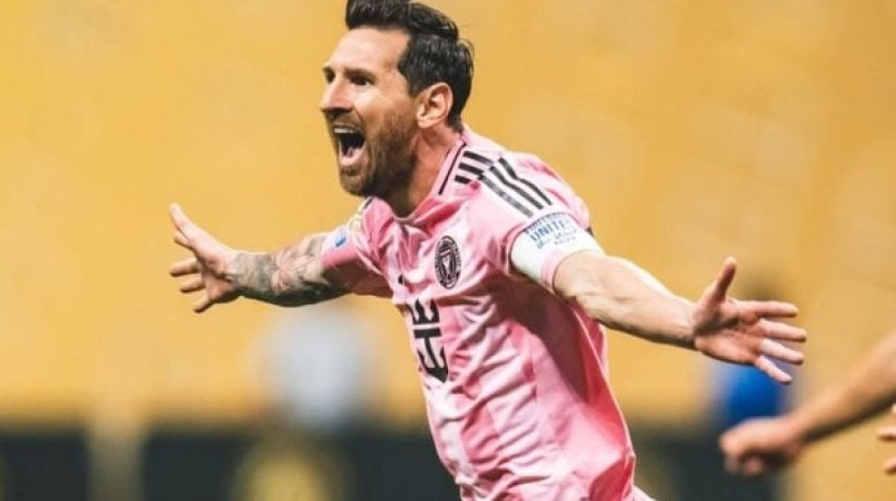 Argentino chegou ao 68º gol de falta na carreira e é o quarto jogador com maior número de gols no quesito