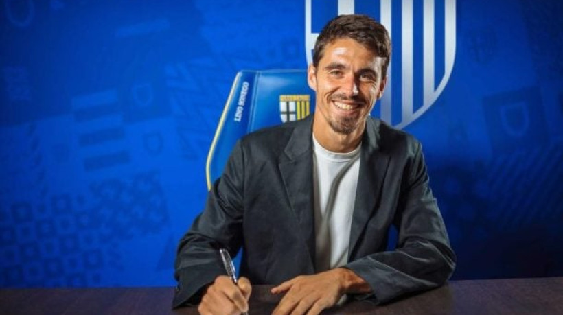 Aos 29 anos, Carlos Cuesta fará seu primeiro trabalho como treinador principal após cinco temporadas como auxiliar de Mikel Arteta no Arsenal