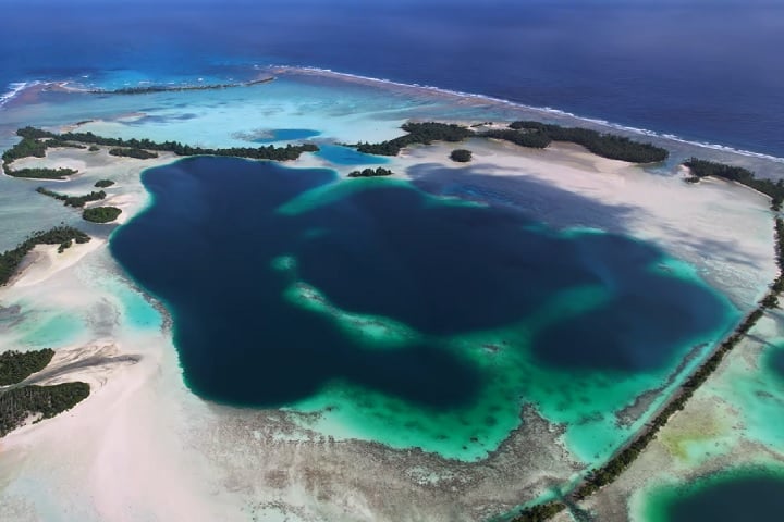 O Atol de Palmyra é uma área protegida administrada pelo U.S. Fish and Wildlife Service e The Nature Conservancy.