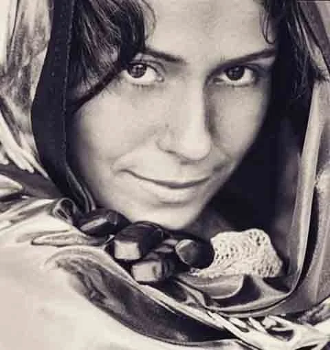 Com este papel ganhou diversos prêmios, passando a ter grande reconhecimento da imprensa internacional. Além disso, foi alçada ao primeiro escalão de atores da TV Globo.