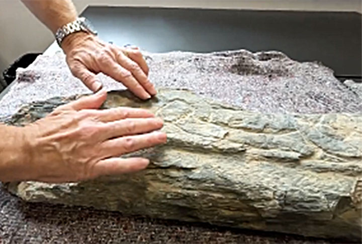 Em agosto de 2023, duas cruzes da Era Viking foram encontradas em uma igreja na Ilha de Man, entre a Inglaterra e a Irlanda. 