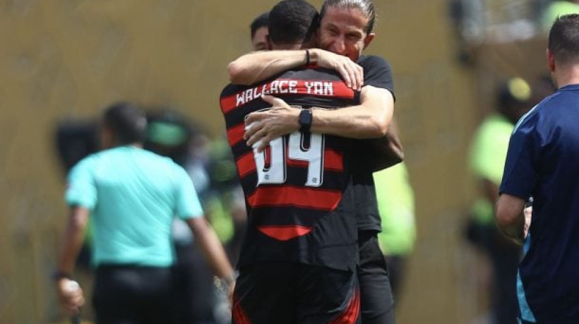 Técnico também afirma que passou quatro noites sem dormir estudando o time do Chelsea; segundo ele, o mais 'tático' da Europa