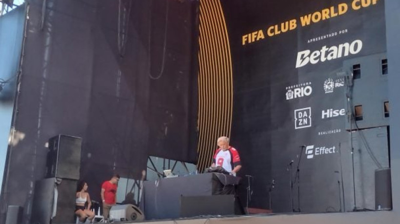 Torcedores chegam no Fan Zone para acompanhar ao duelo contra o Chelsea, pela segunda rodada do Grupo D; moral em alta!