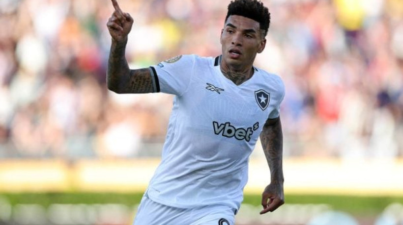 Autor do gol do tento sobre o PSG, atacante agradece quem confiou em seu trabalho e analisa grande atuação do Alvinegro no Mundial